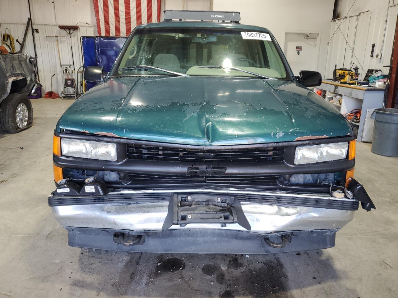 1996 Chevrolet Suburban K1500 - Фото 5