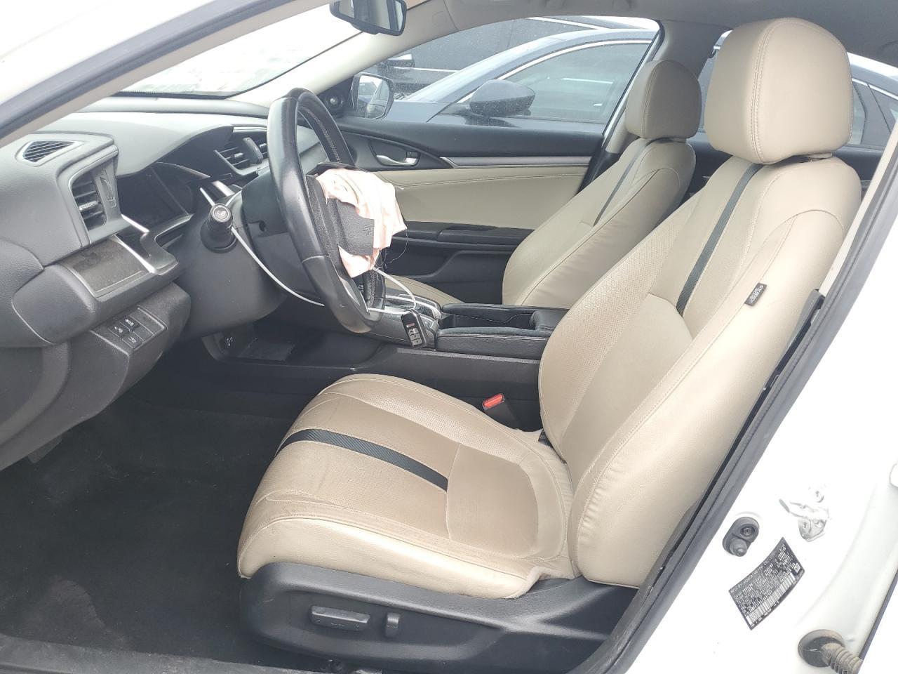 2018 Honda Civic Touring - Image 7