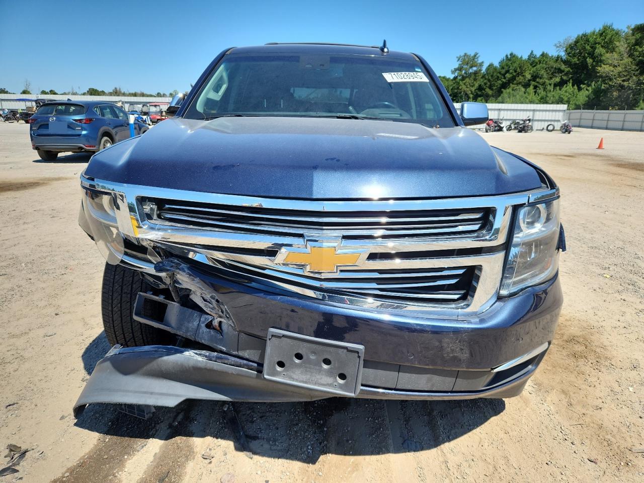 2019 Chevrolet Suburban C1500 Premier - Image 5