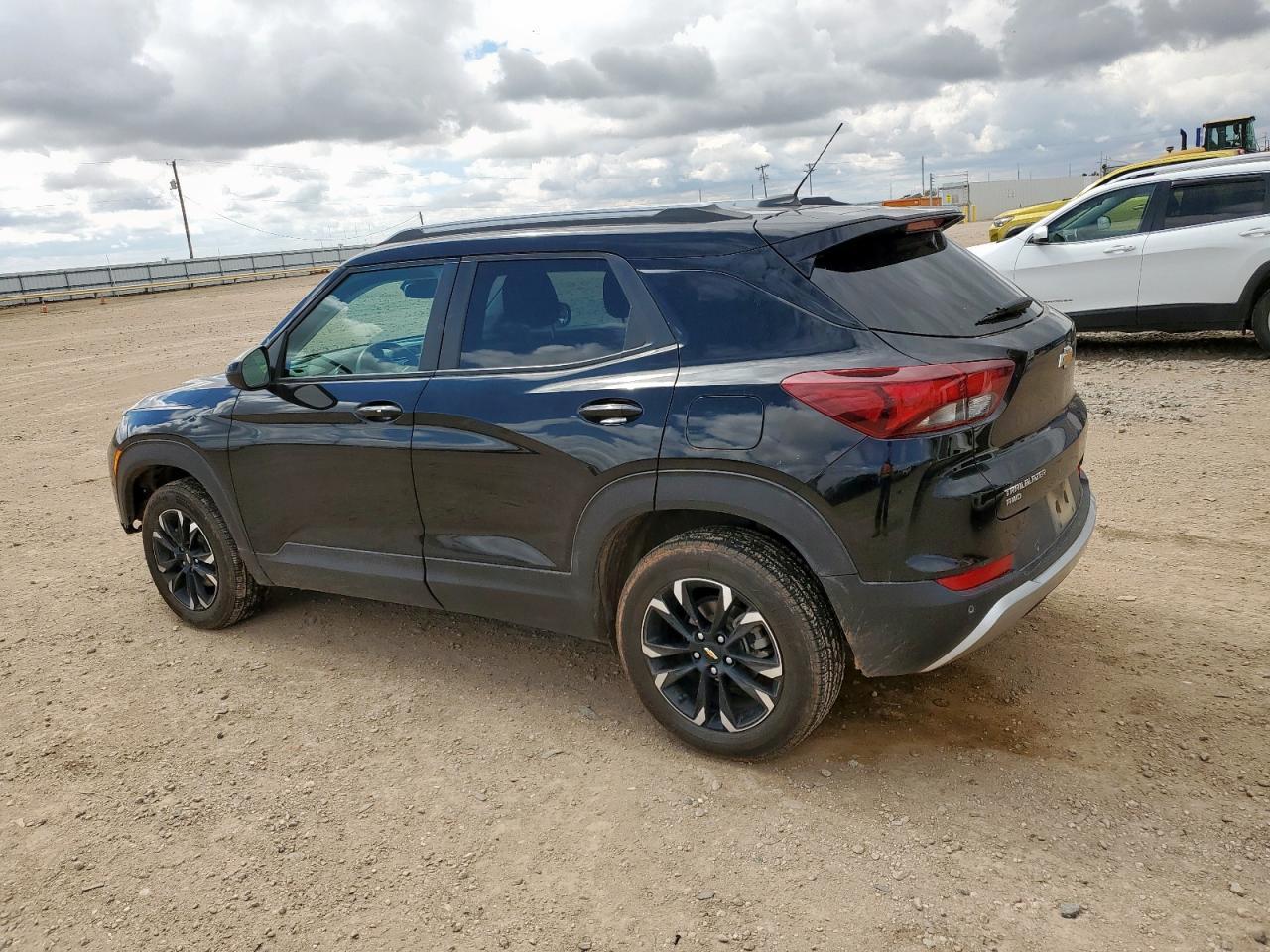 2022 Chevrolet Trailblazer Lt - Image 2