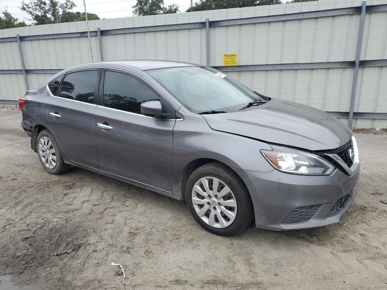 2017 Nissan Sentra S - Фото 4