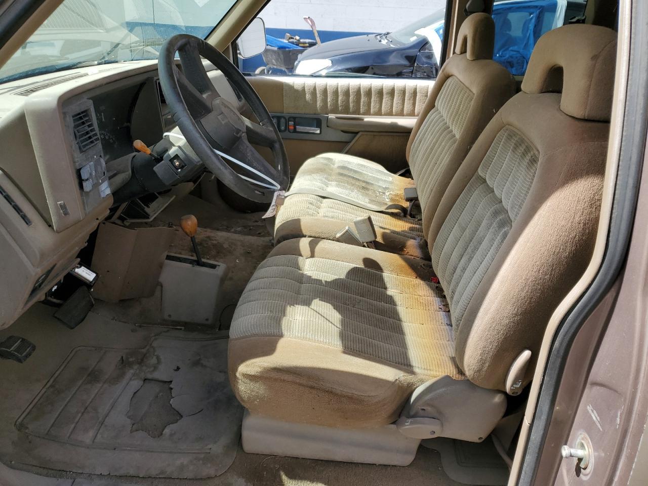 1994 Chevrolet Gmt-400 K2500 - Image 7