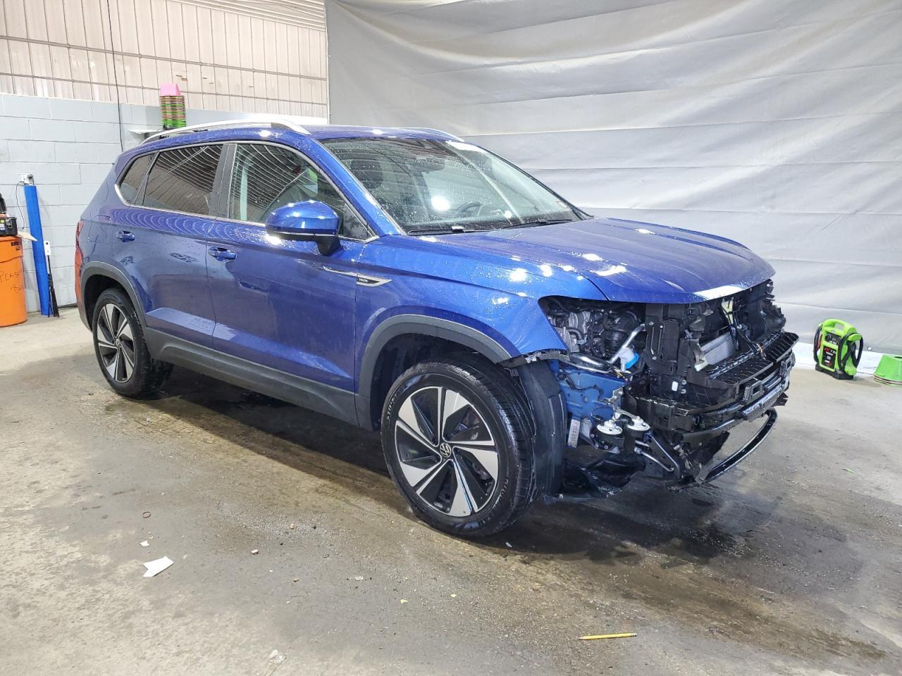 2023 Volkswagen Taos Se - Фото 4