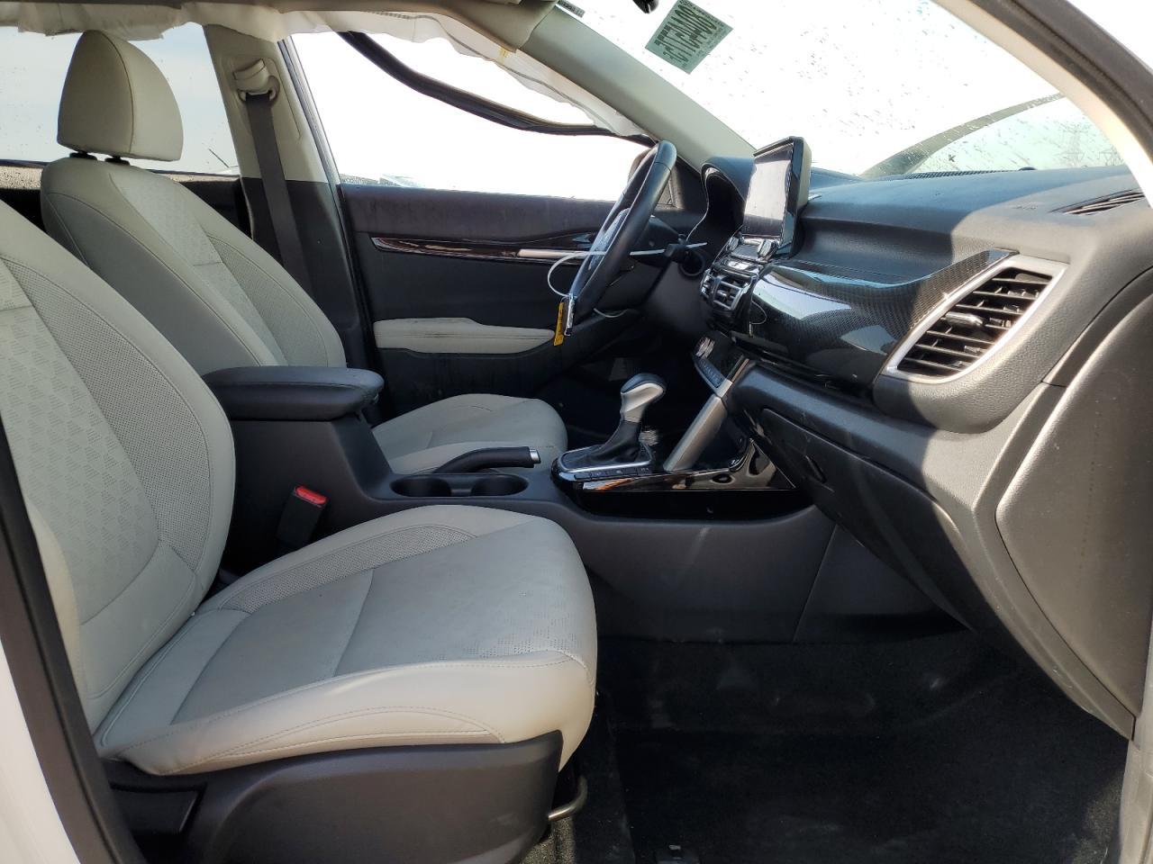 2022 Kia Seltos Ex - Image 7