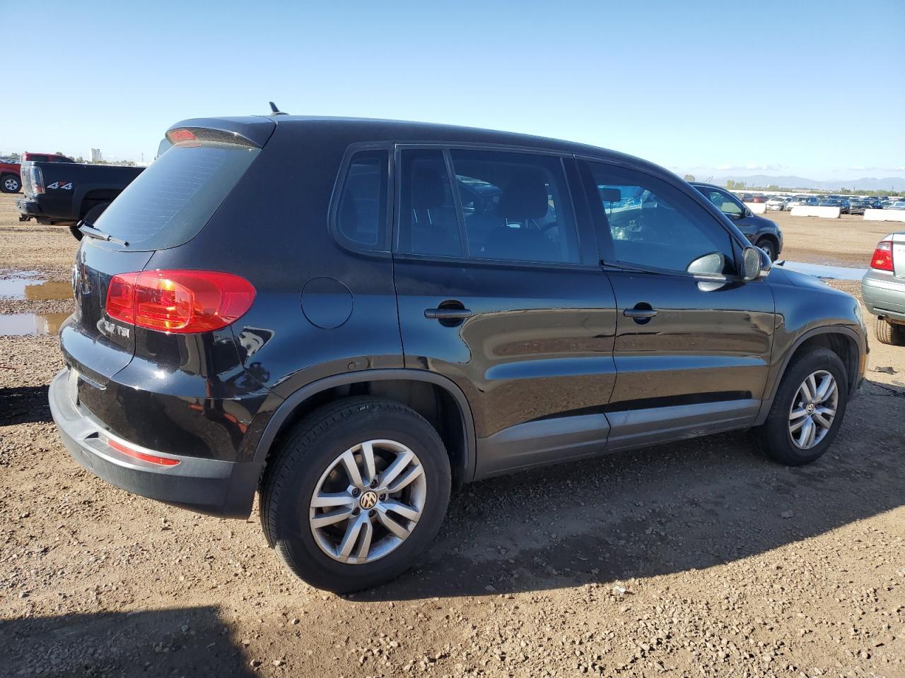 2013 Volkswagen Tiguan S - Фото 3