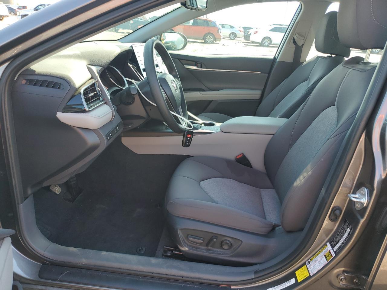 2024 Toyota Camry Le - Фото 7