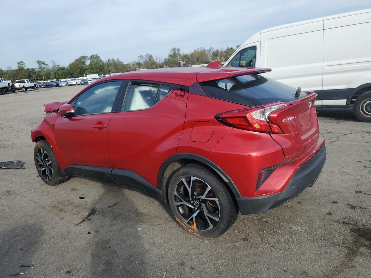 2021 Toyota C-Hr Xle - Image 2