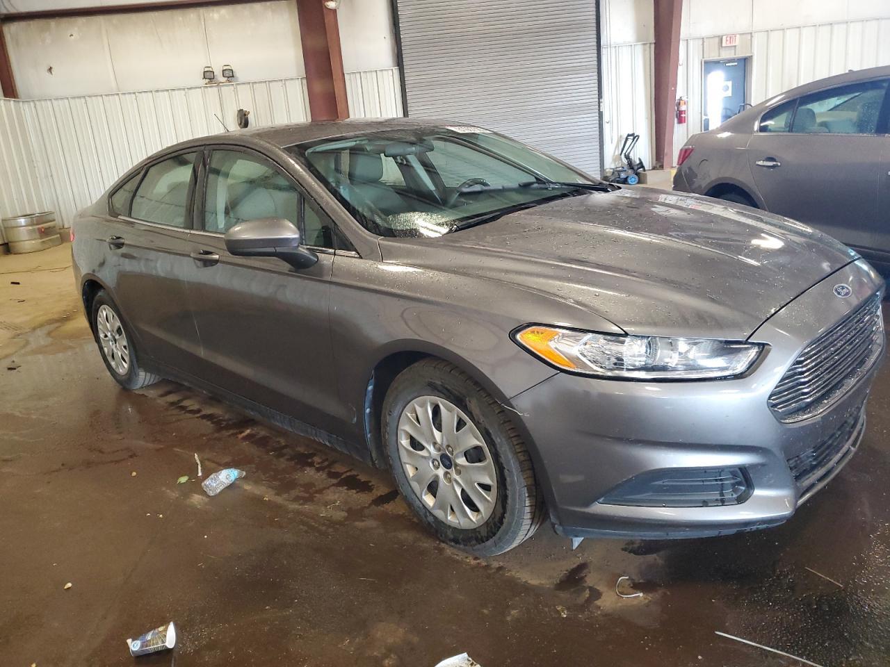 2013 Ford Fusion S - Фото 4