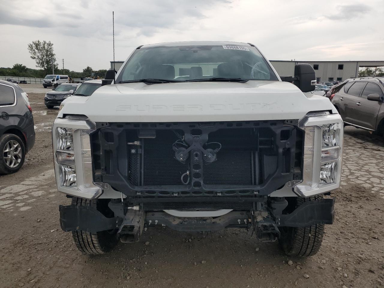 2023 Ford F250 Super Duty - Фото 5