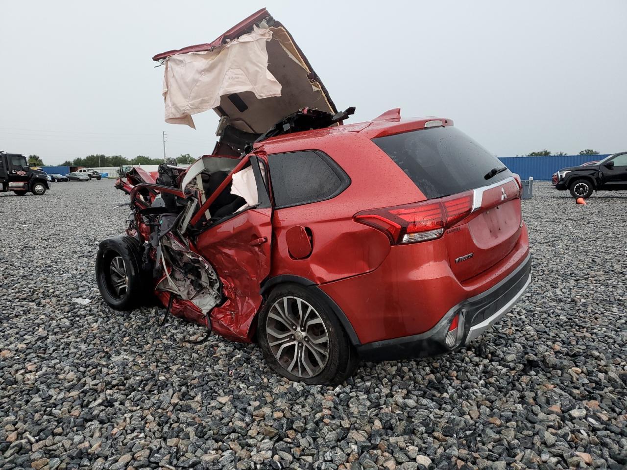 2018 Mitsubishi Outlander Se - Фото 2