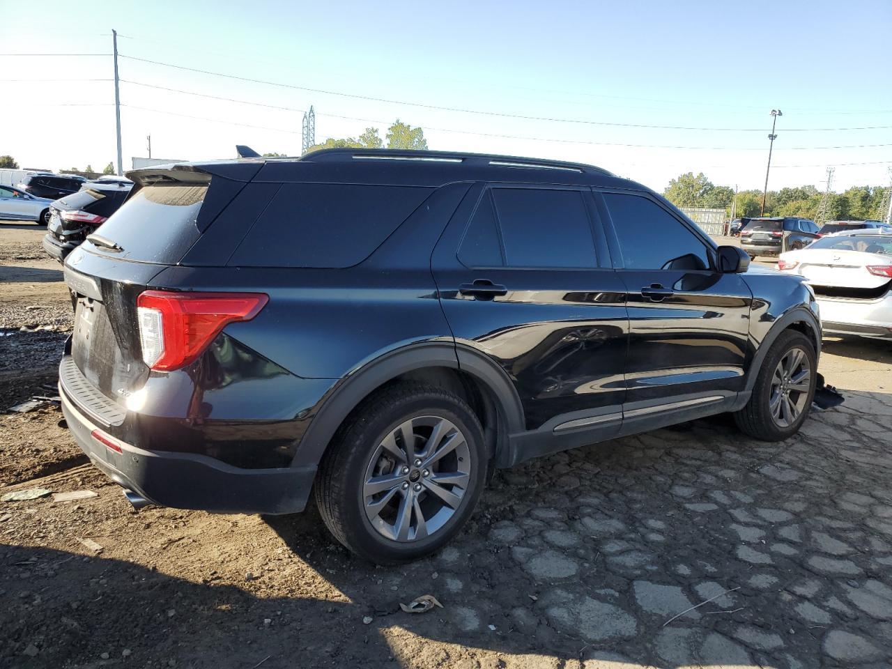 2021 Ford Explorer Xlt - Image 3