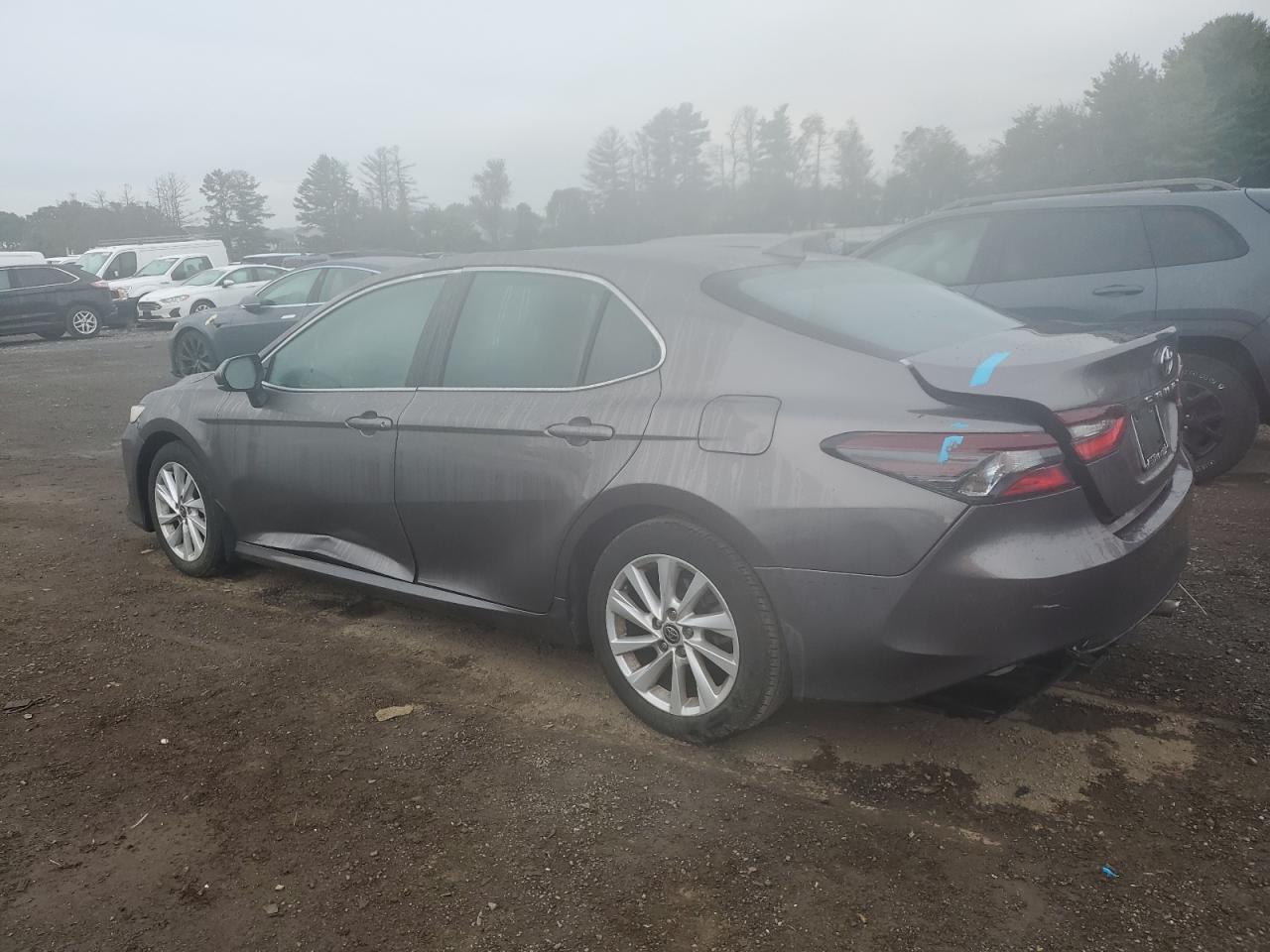 2024 Toyota Camry Le - Фото 2