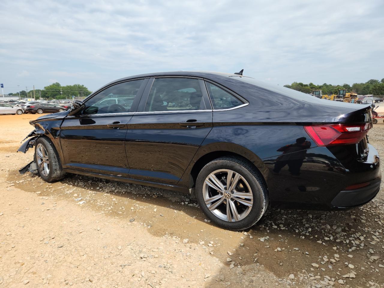 2022 Volkswagen Jetta Se - Фото 2