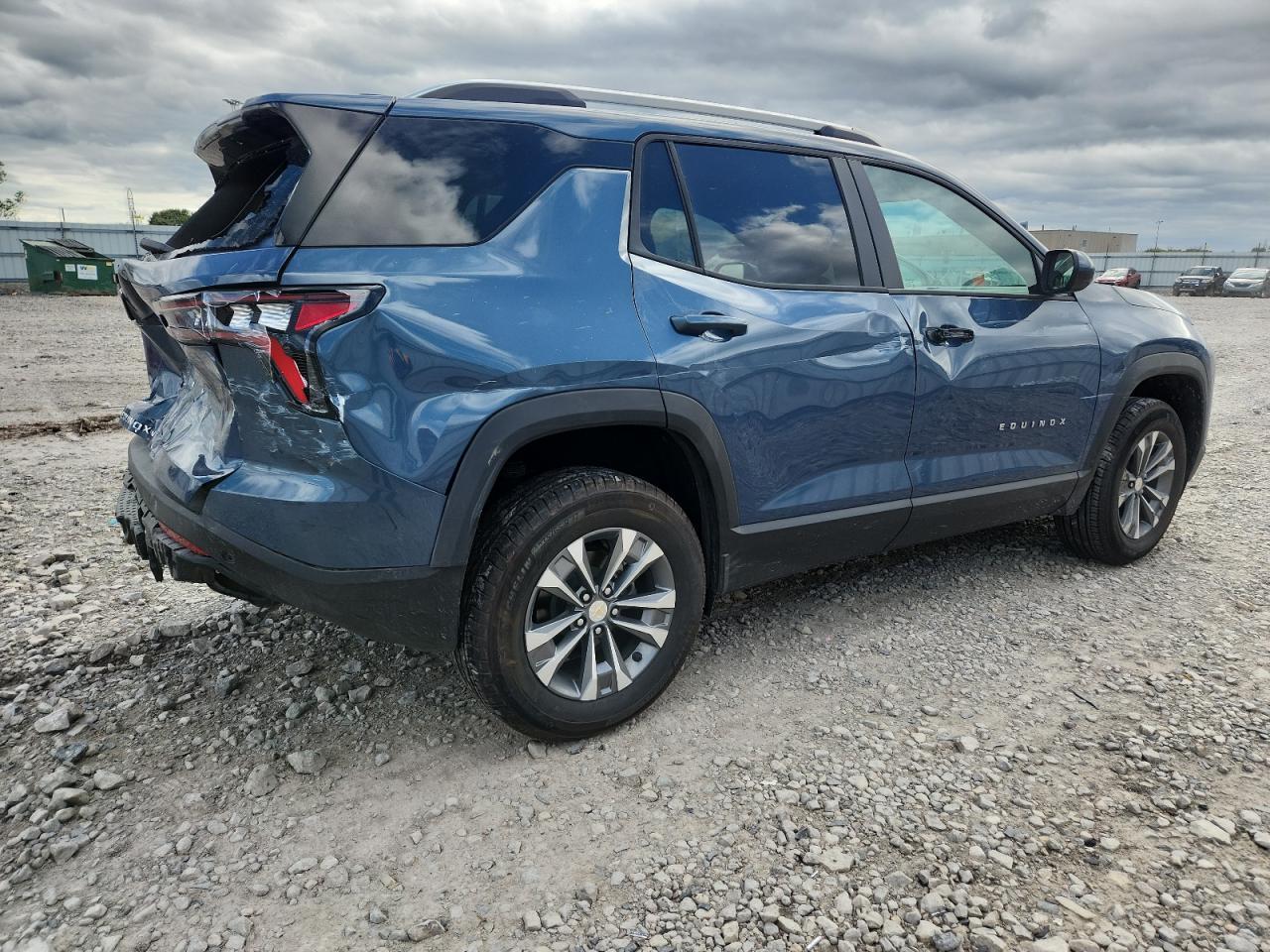 2025 Chevrolet Equinox Lt - Image 3