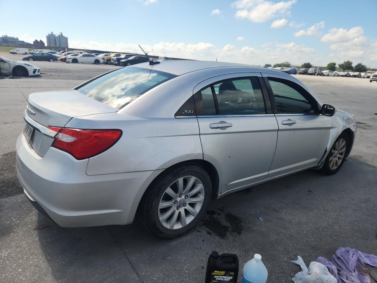 2011 Chrysler 200 Touring - Image 3