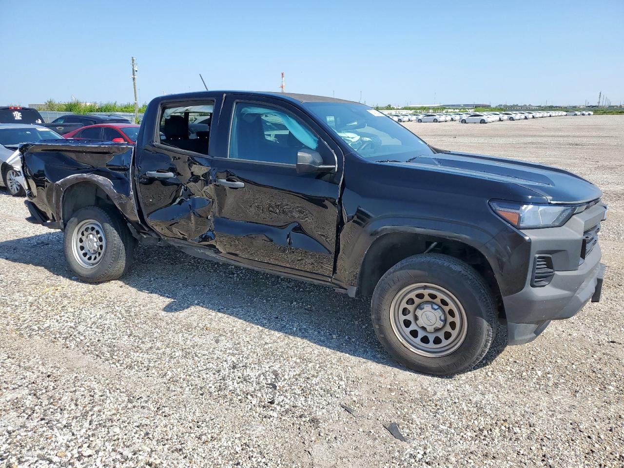 2023 Chevrolet Colorado - Image 4
