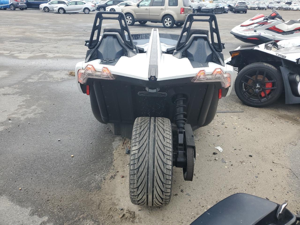 2019 Polaris Slingshot - Image 4