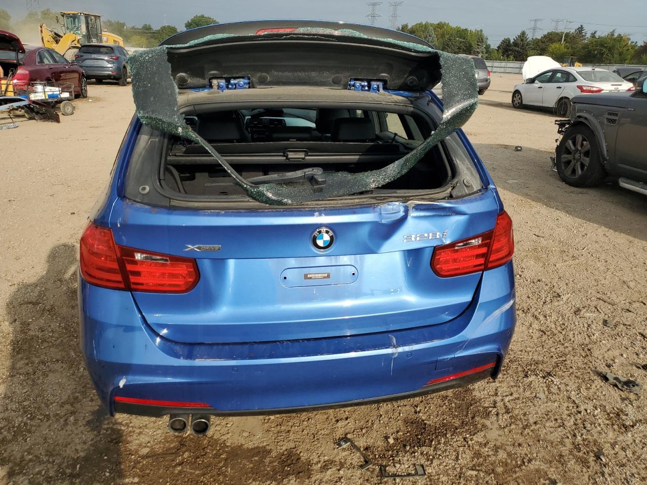 2015 BMW 328 Xi - Фото 6