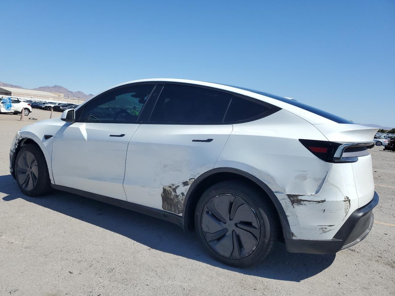 2026 Tesla Model Y - Image 2
