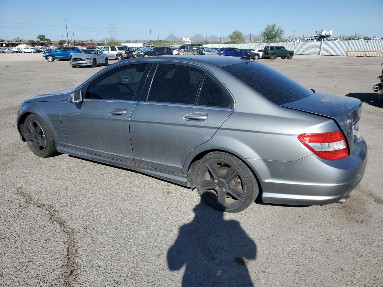 2011 Mercedes-Benz C 300 - Фото 2