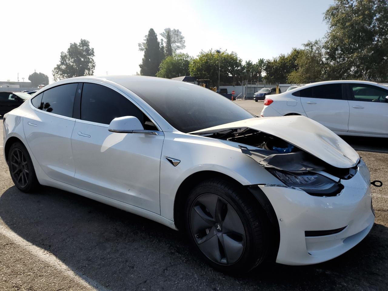 2020 Tesla Model 3 - Image 4