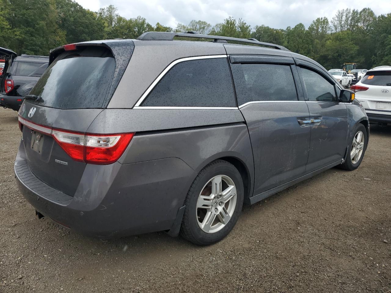 2012 Honda Odyssey Touring - Фото 3