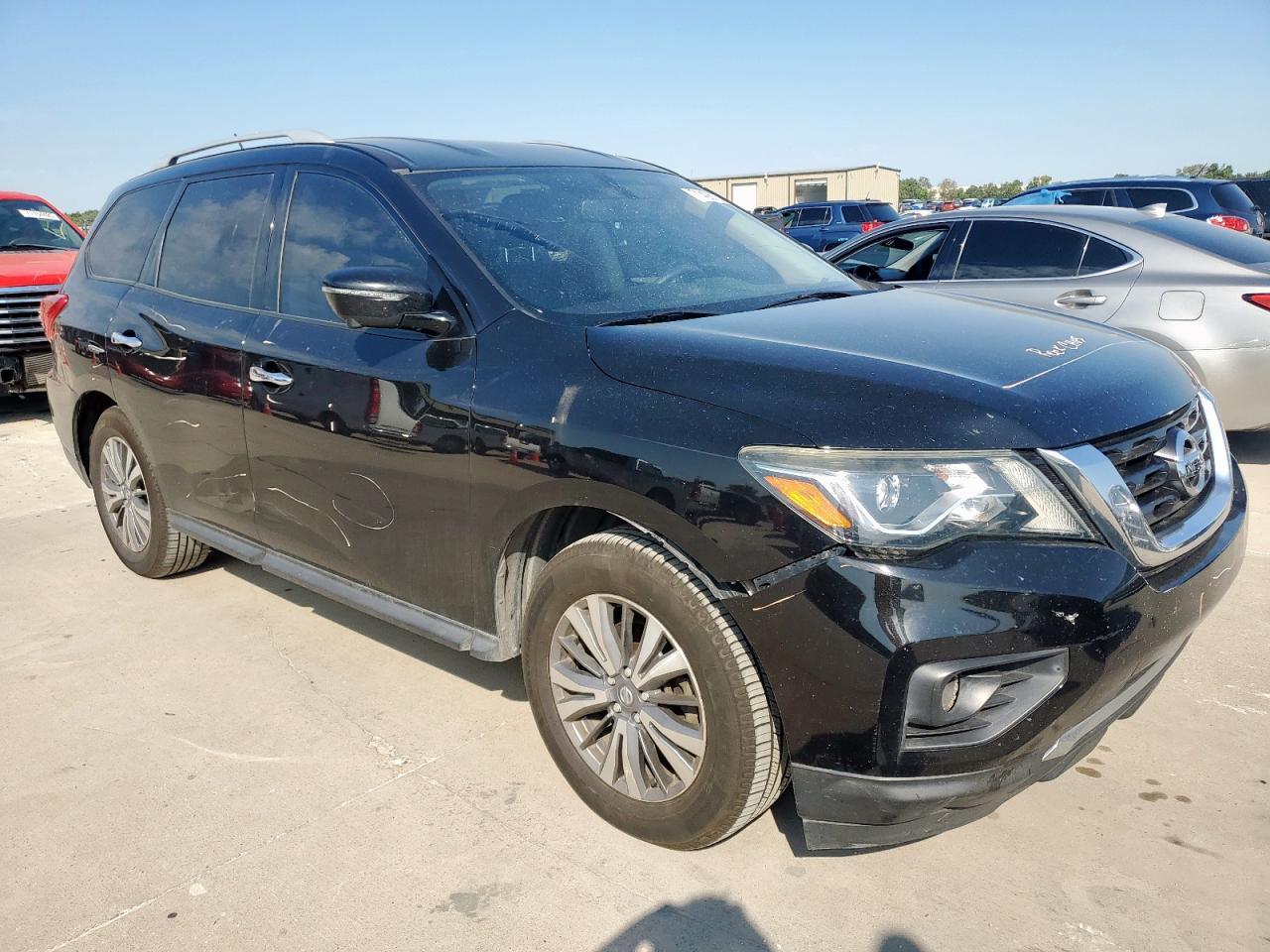 2018 Nissan Pathfinder S - Фото 4