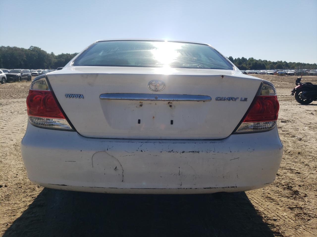 2006 Toyota Camry Le - Image 6