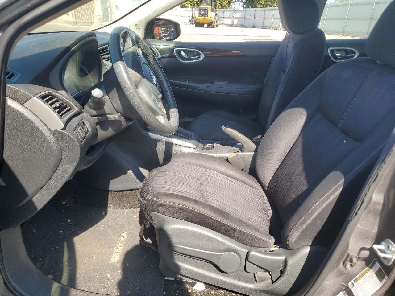 2016 Nissan Sentra S - Фото 7