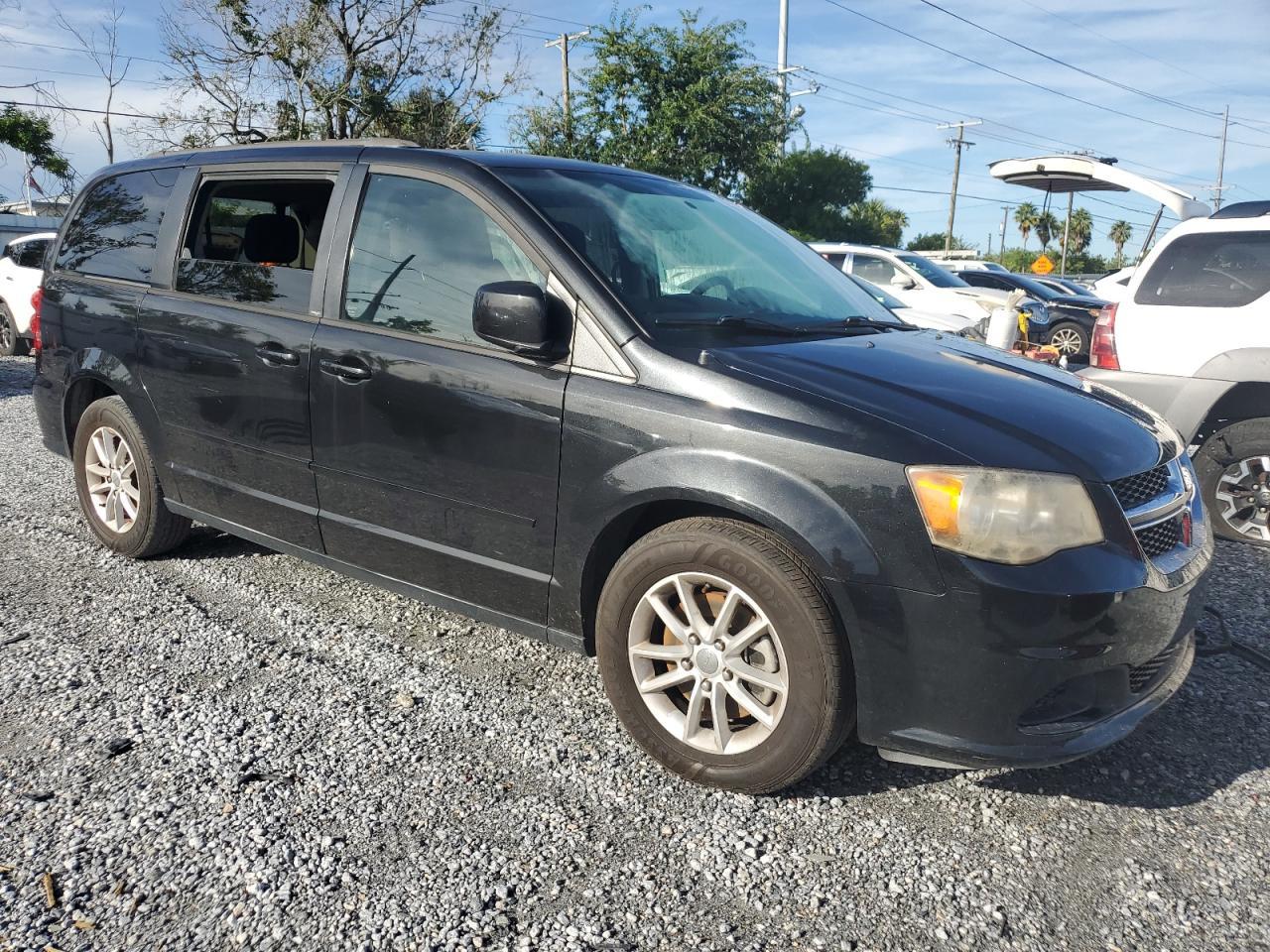 2014 Dodge Grand Caravan Sxt - Image 4