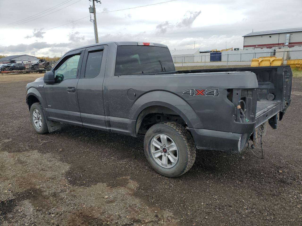 2015 Ford F150 Super Cab - Фото 2