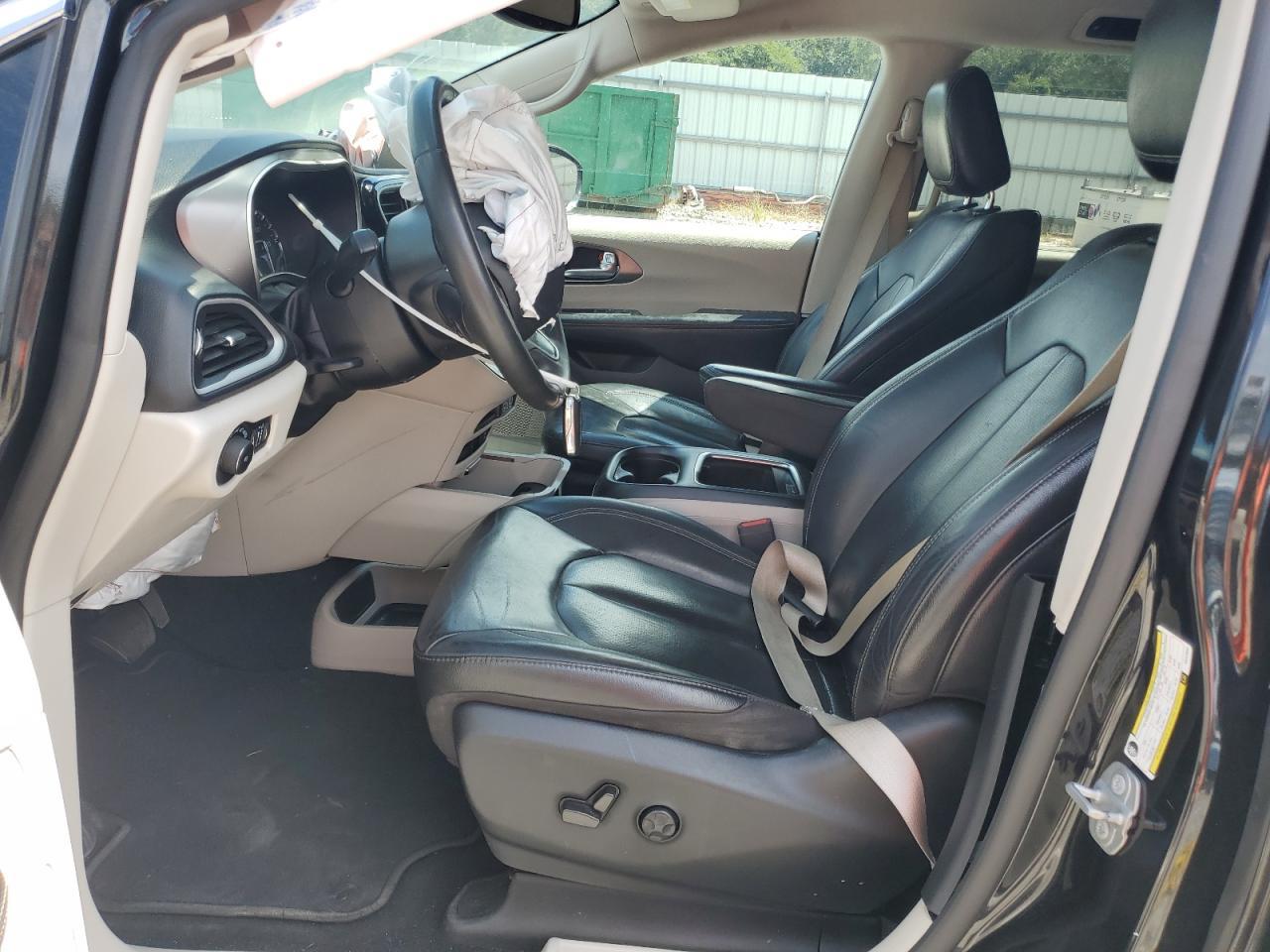 2022 Chrysler Pacifica Touring L - Фото 7