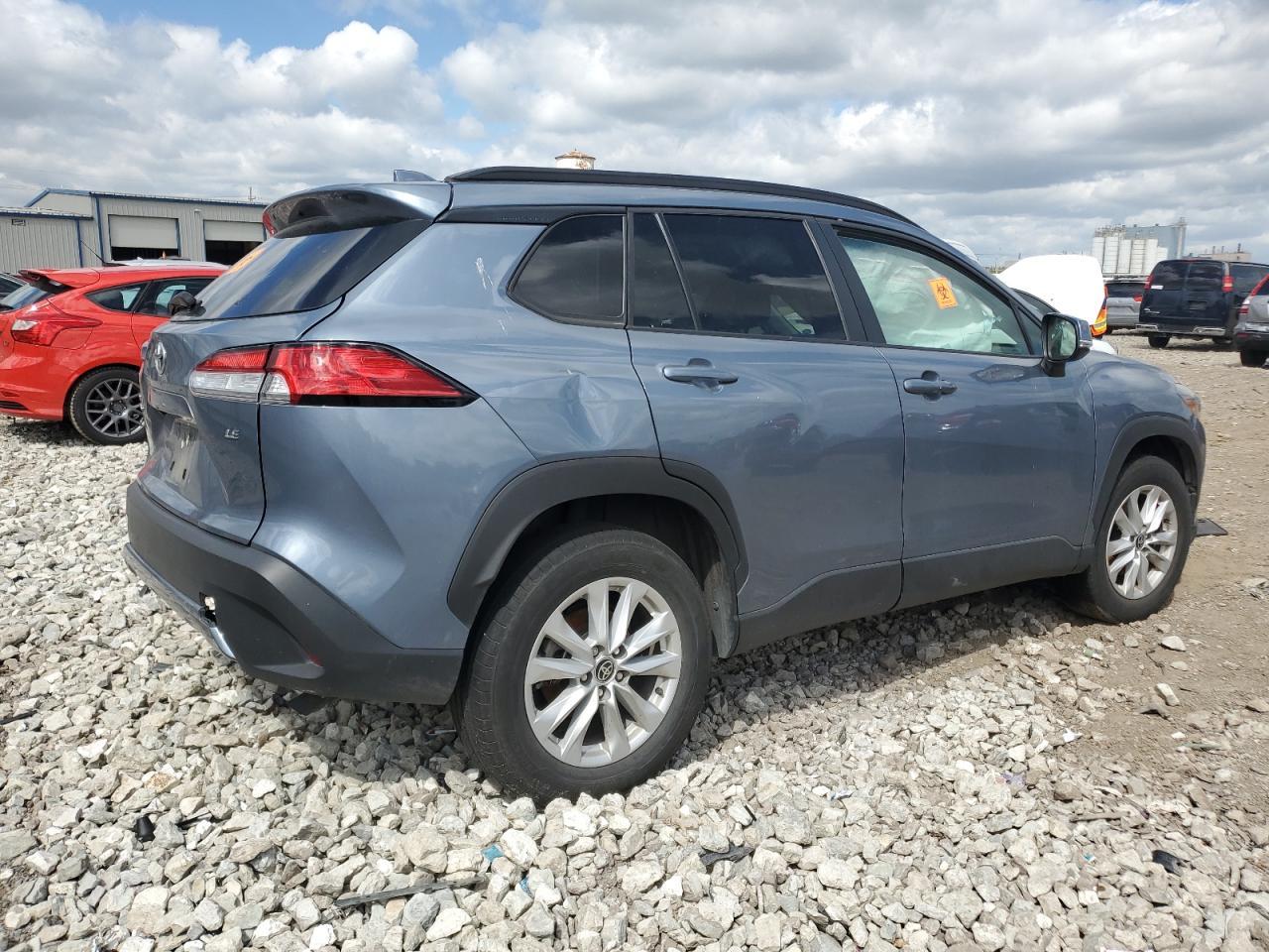 2023 Toyota Corolla Cross Le - Фото 3