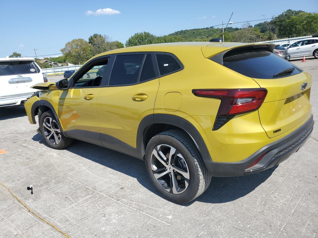 2024 Chevrolet Trax 1Rs - Image 2