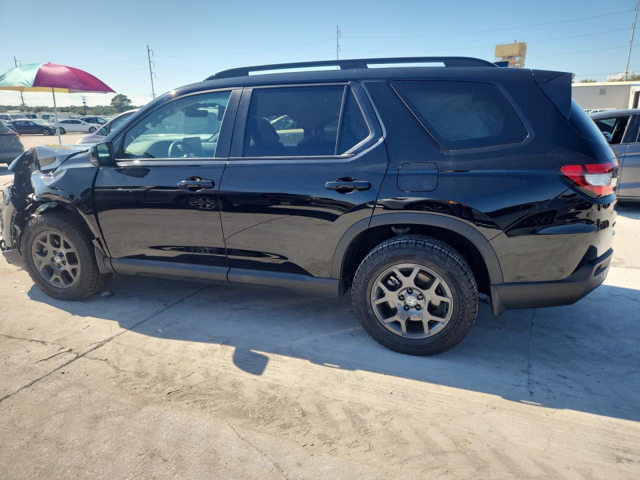 2025 Honda Pilot Trailsport - Image 2