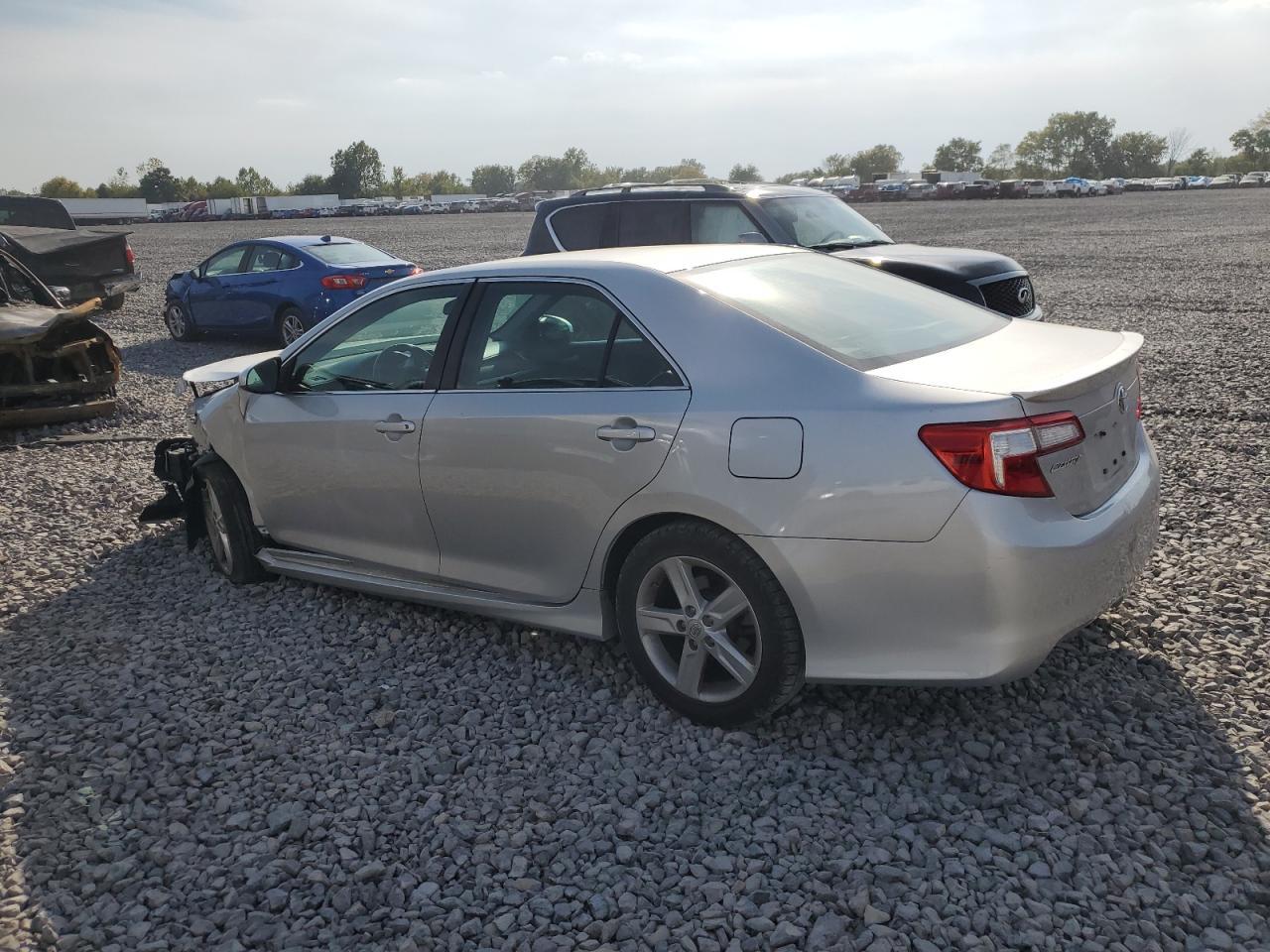 2014 Toyota Camry L - Image 3