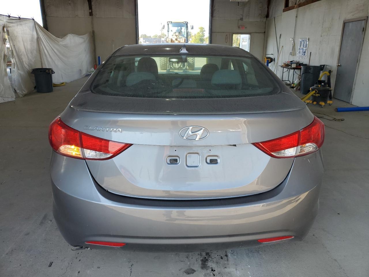 2013 Hyundai Elantra Gls - Фото 6