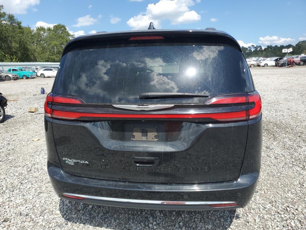 2022 Chrysler Pacifica Touring L - Фото 6
