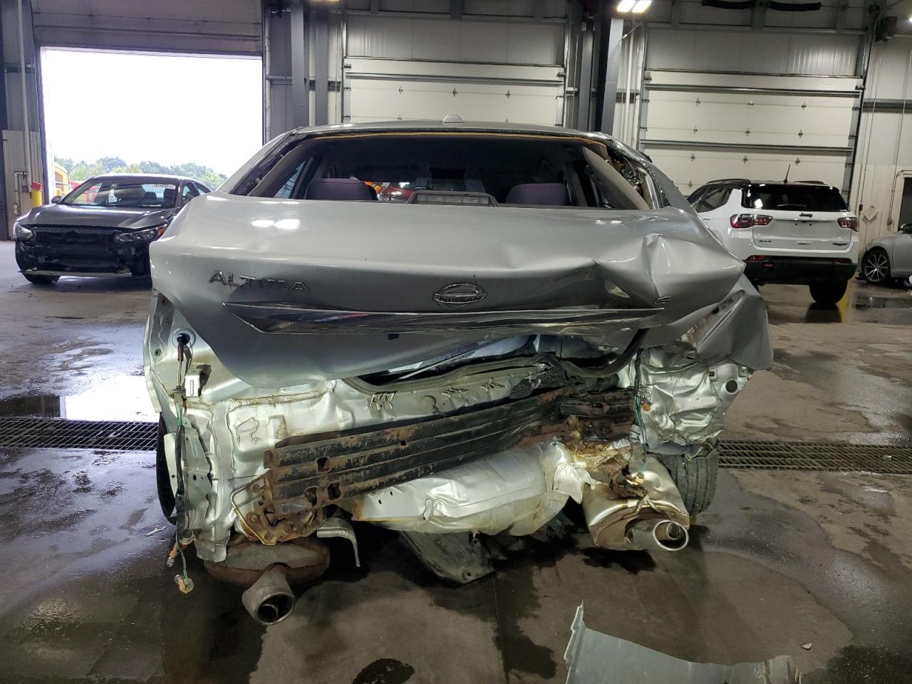 2015 Nissan Altima 2.5 S - Image 6