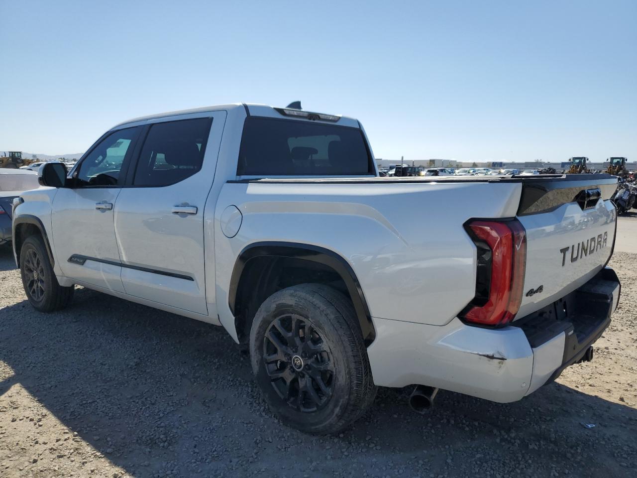 2024 Toyota Tundra Crewmax Platinum - Image 2