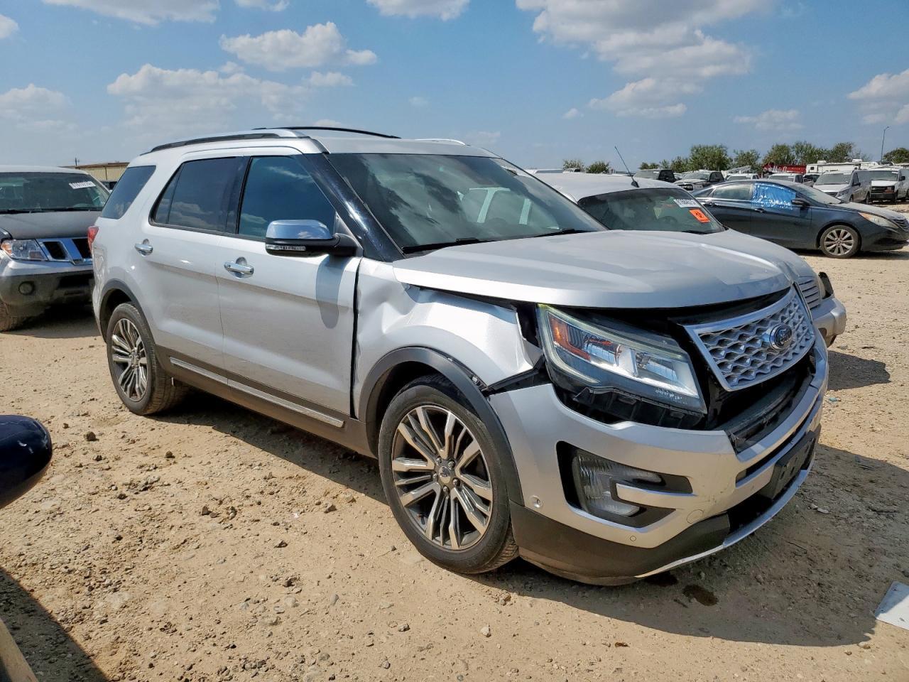 2017 Ford Explorer Platinum - Фото 4