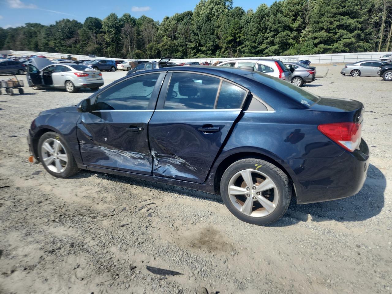 2015 Chevrolet Cruze Lt - Image 2