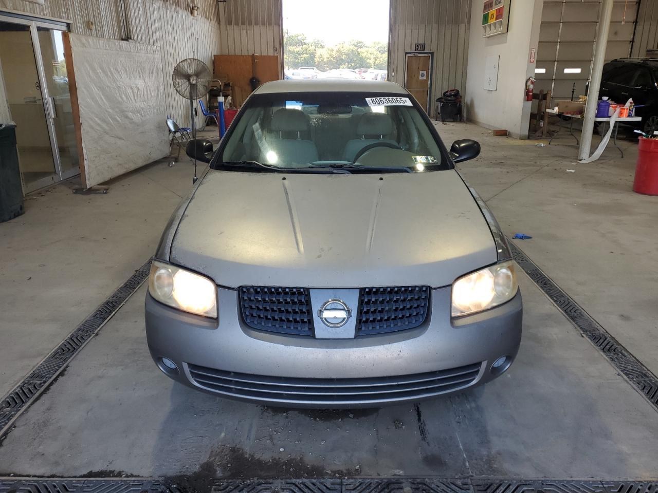 2004 Nissan Sentra 1.8 - Фото 5