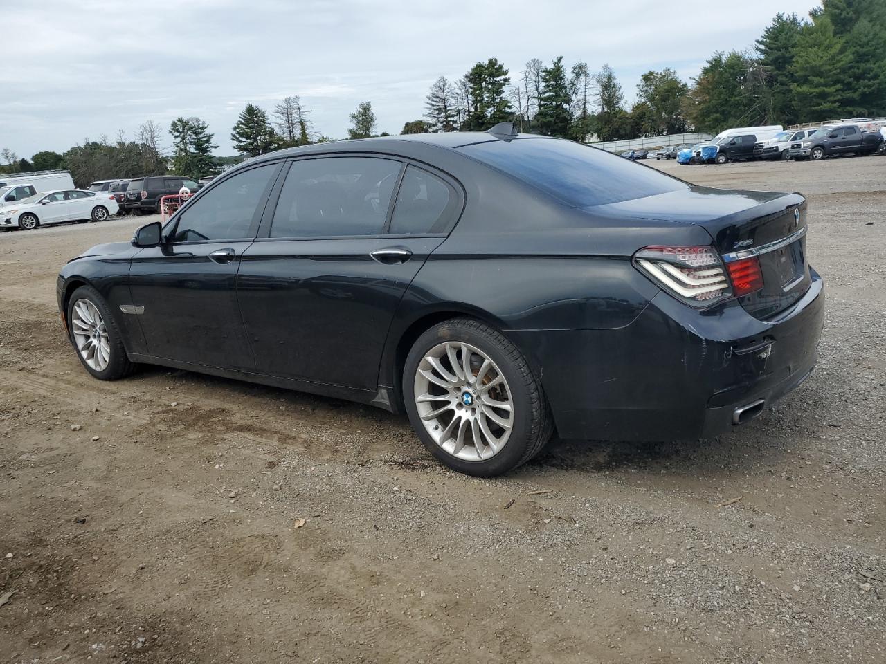2015 BMW 740 Lxi - Image 2