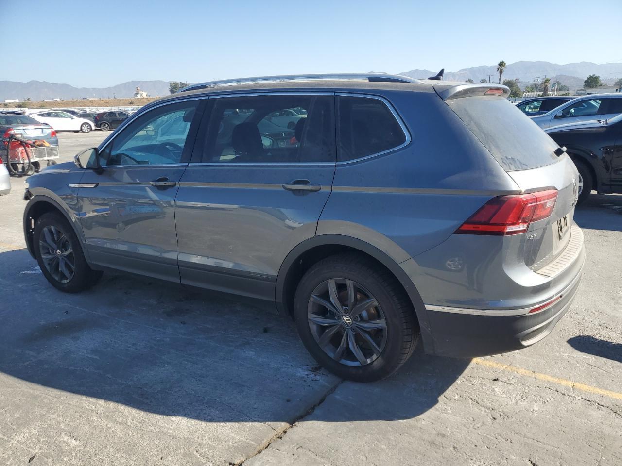 2024 Volkswagen Tiguan Se - Фото 2