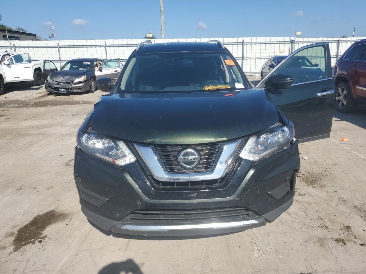 2019 Nissan Rogue S - Фото 5