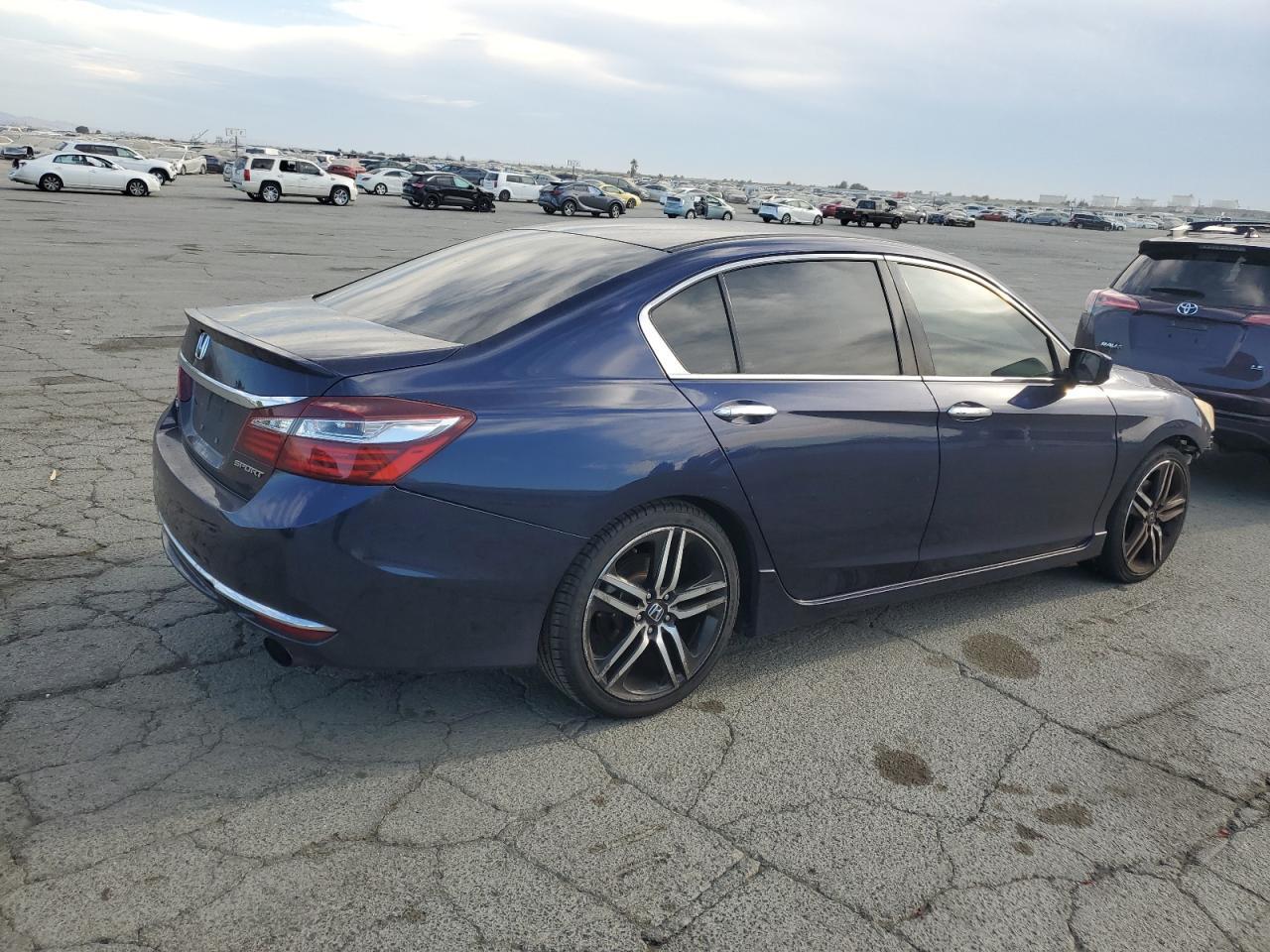 2017 Honda Accord Sport - Фото 3