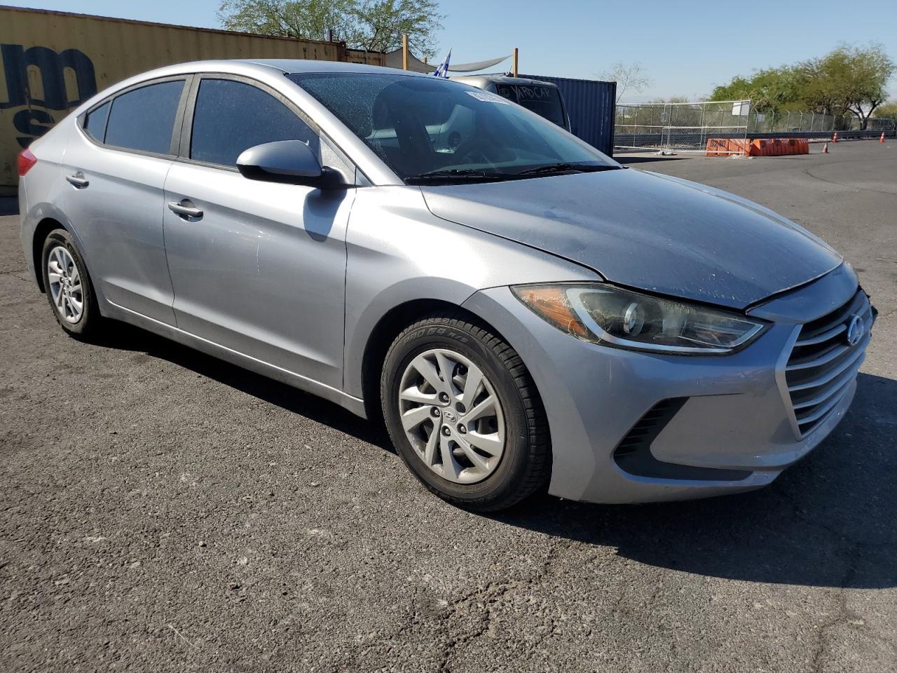 2017 Hyundai Elantra Se - Фото 4