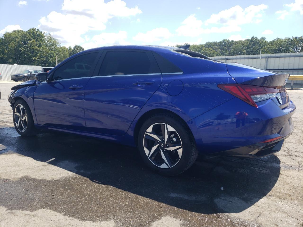 2023 Hyundai Elantra Limited - Image 2