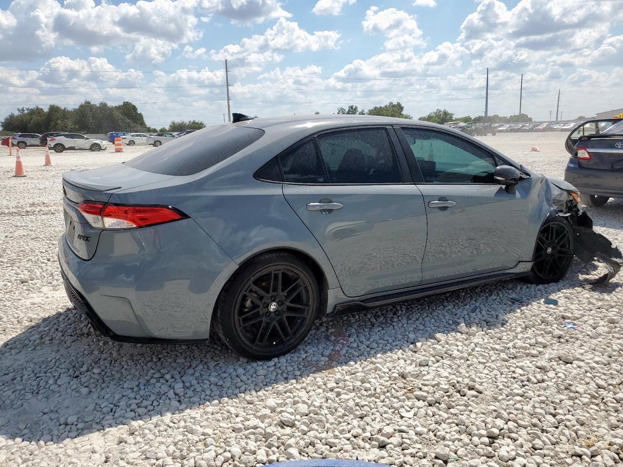 2022 Toyota Corolla Se - Фото 3